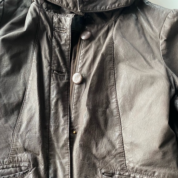 Brown Leather jacket - Picture 7 of 9